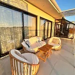 Centre Penthouse *