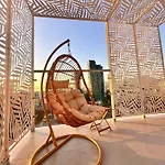 Centre Penthouse Apartment Tirana
